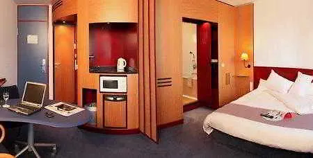 Otel Novotel